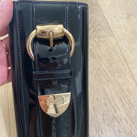 Gucci Patent Leather Romy Clutch - Picture 4 of 14